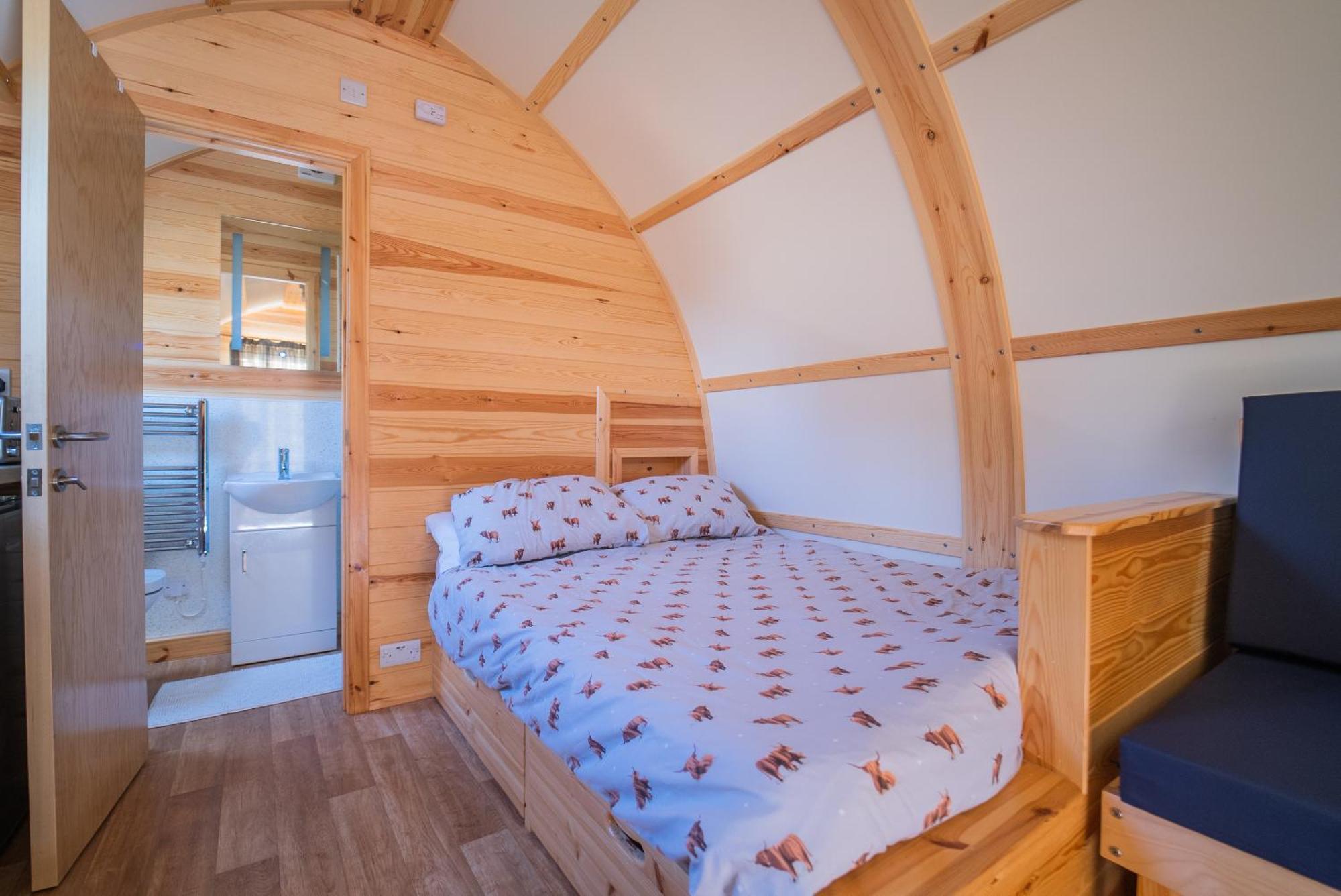 Rivendell Farm By Wigwam Holidays Carmarthen Exterior foto